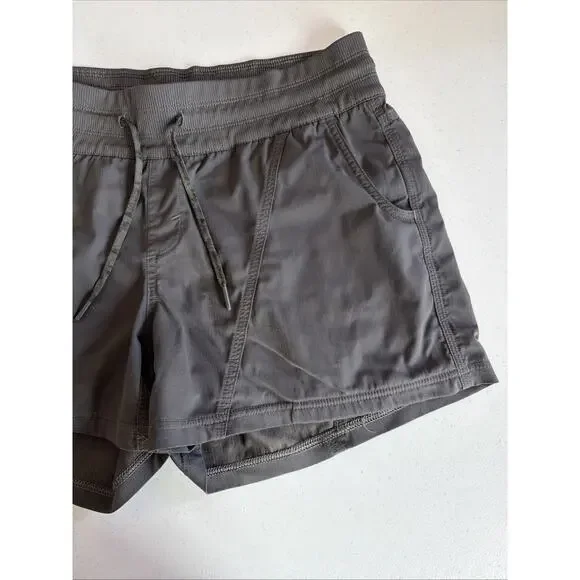 The North Face Shorts Womens Large Black Aphrodite Elastic Waist Hike Gym 4" - Picture 2 of 10